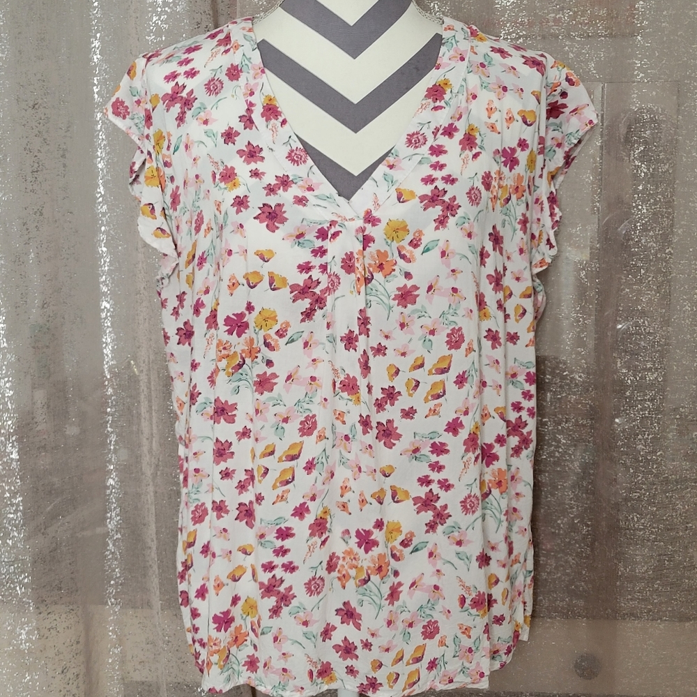 Cynthia Rowley Ruffled Sleeve Floral V-neck Tee